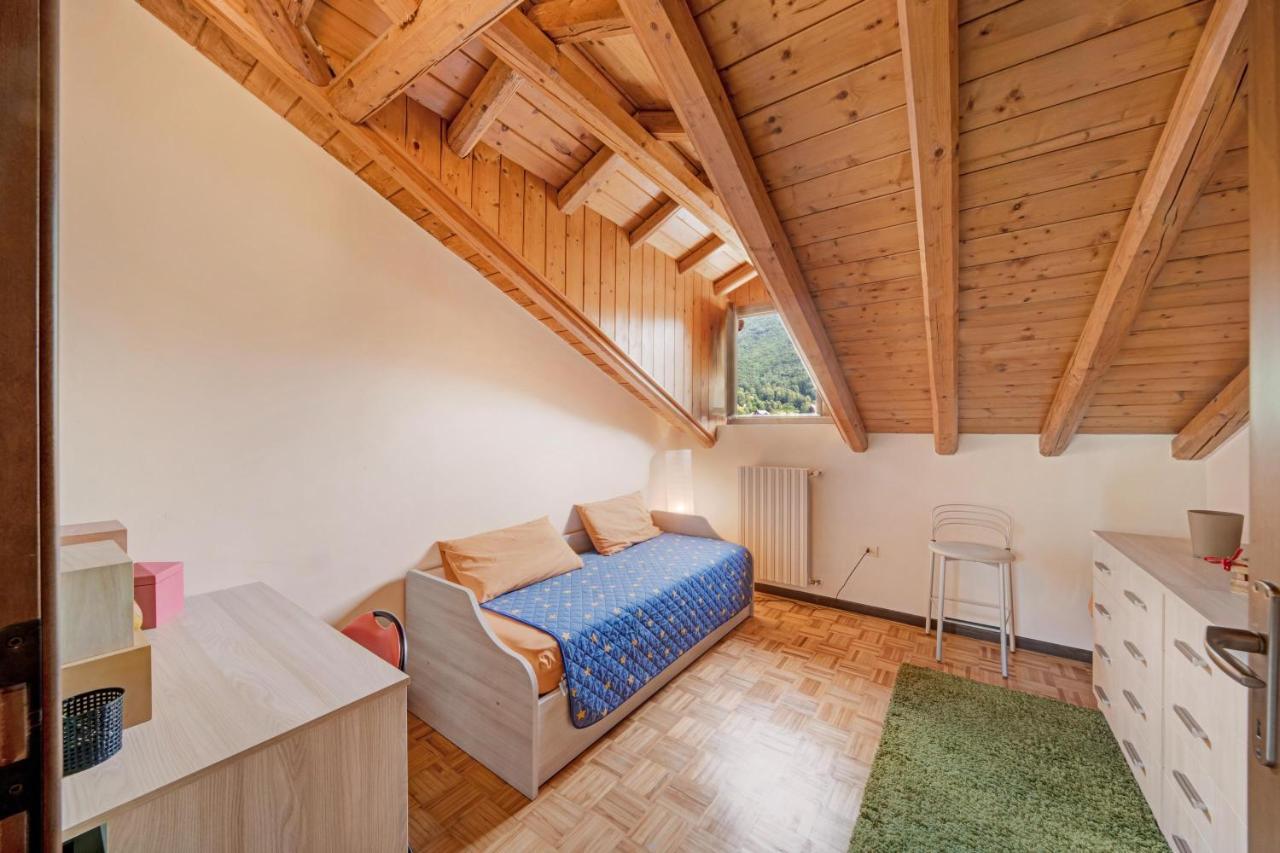 Mansarda Fra Monte E Lago Apartment Esino Lario Exterior photo